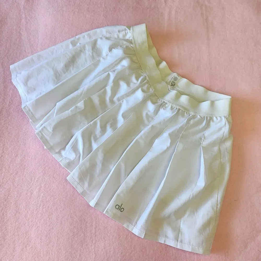 Chic Alo Yoga White Varsity Tennis Skort - Pleated Design S